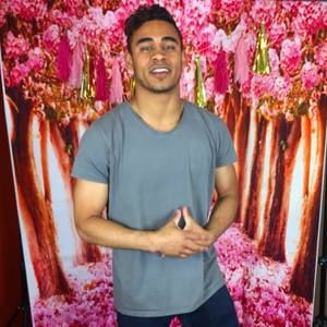 Meet your Posher, Eli